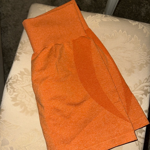 NVGTN Pants - NVGTN burnt orange contour seamless shorts